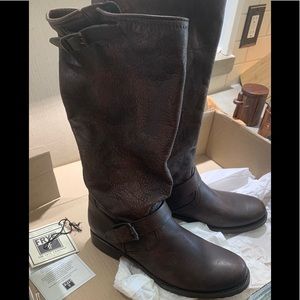 Brand New Women’s FRYE Veronica Slouch Tall boots
